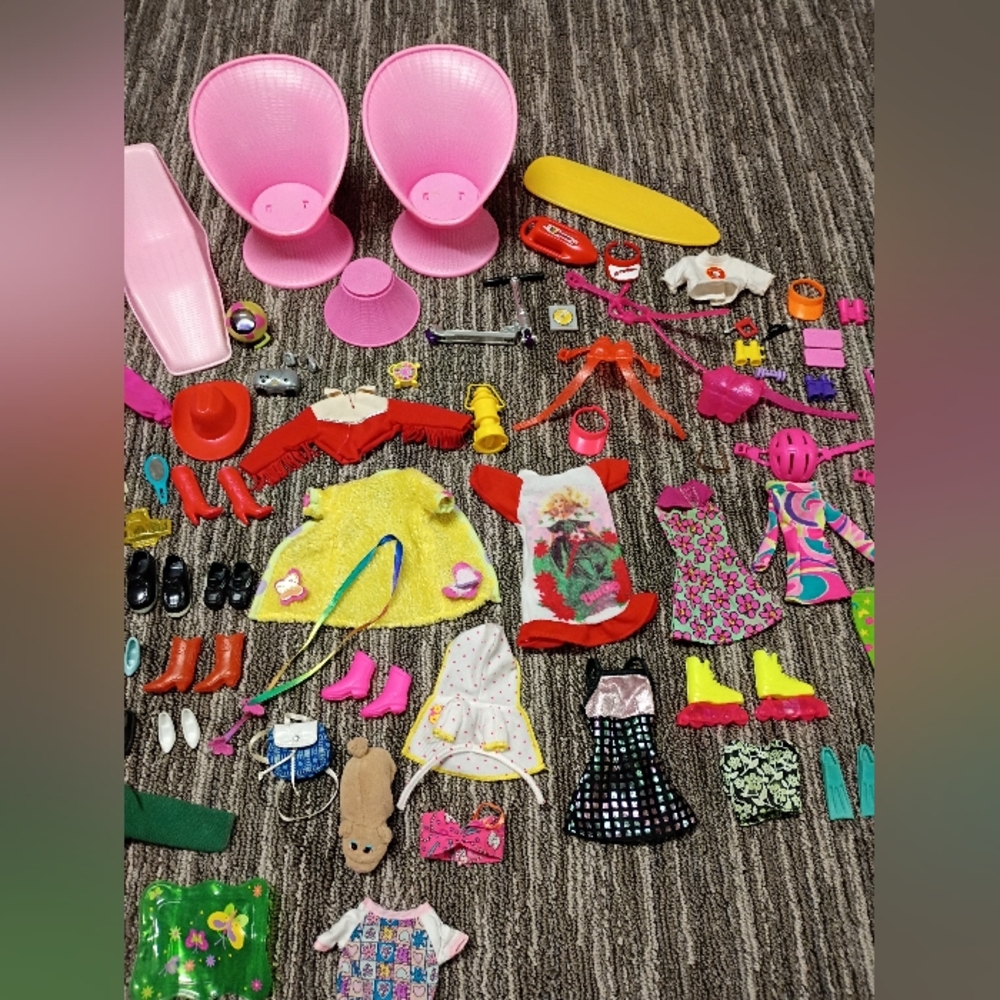 90's Barbie Accesories Lot - Picture 4 of 6